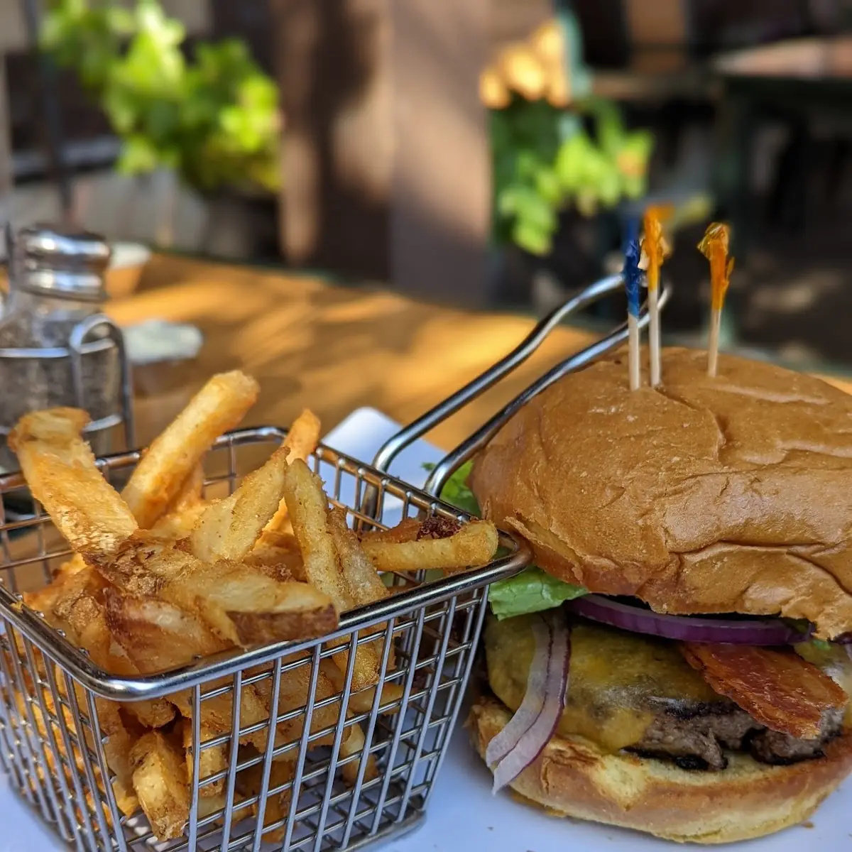 Birdie Burger