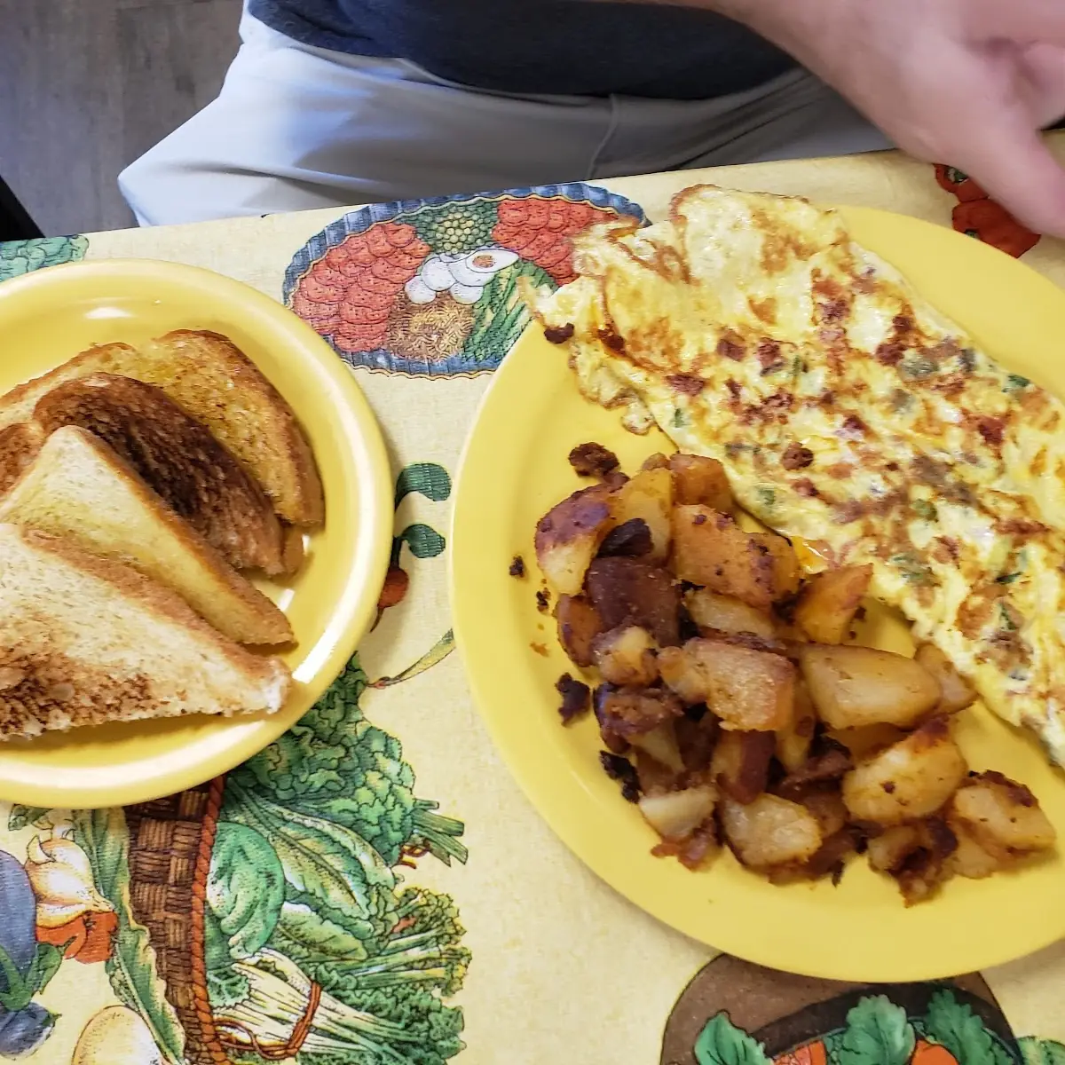 Omlette and Home Fries
