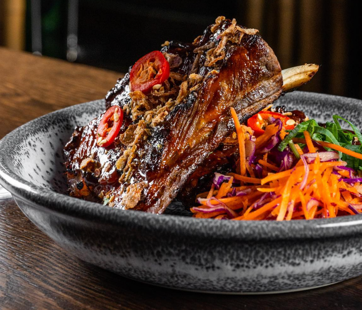 Smoked Beef Ribs Salad, Viet