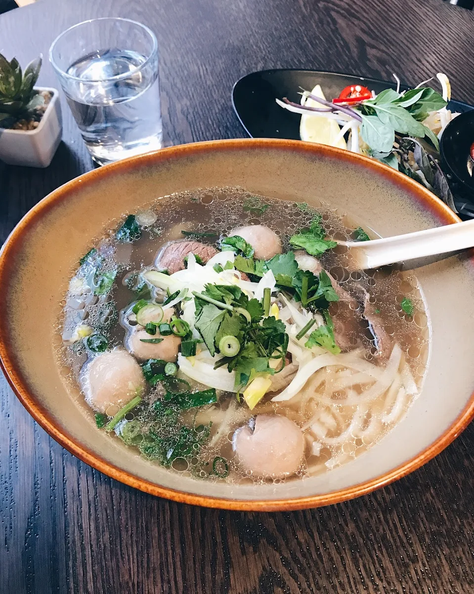 Some Pho, Viet