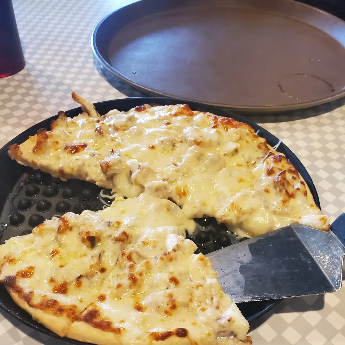 Chicken Alfredo Pizza