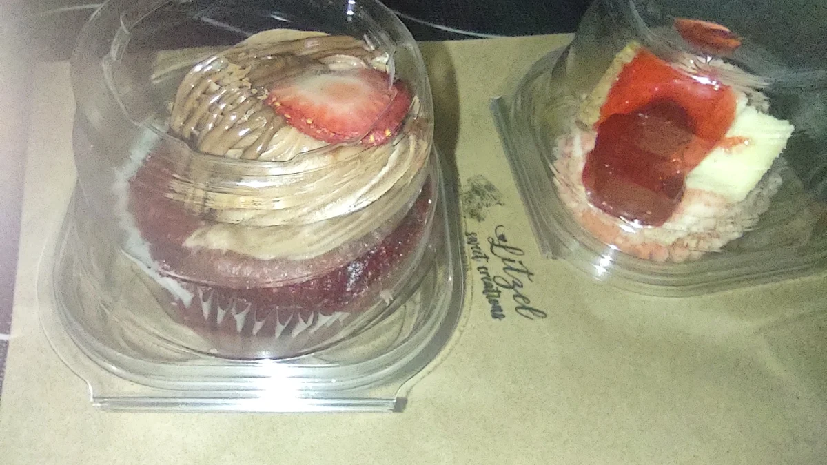 Red Velvet Nutella Cupcake & Strawberry Cheesecake Cupcake