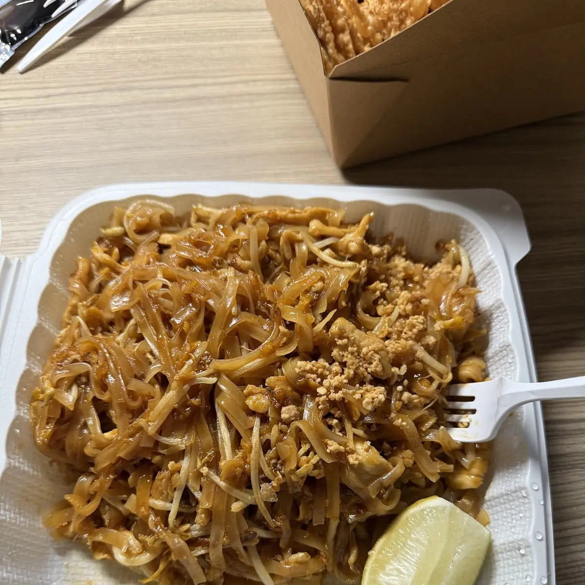 Chicken Pad Thai