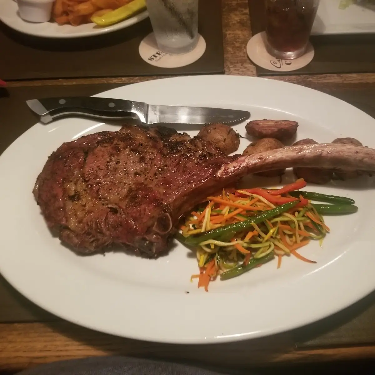 Tomahawk Rib Eye Steak