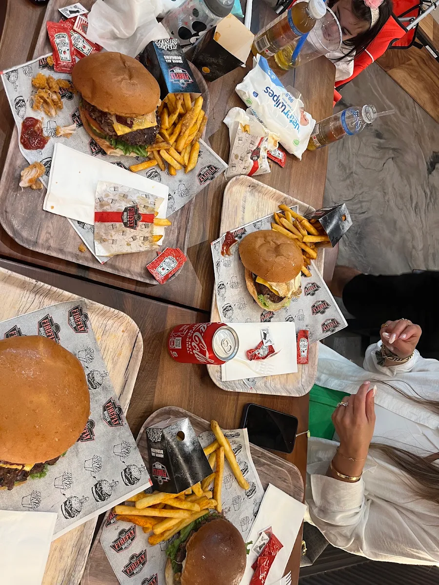 Highlights, Firefly Burger Toronto