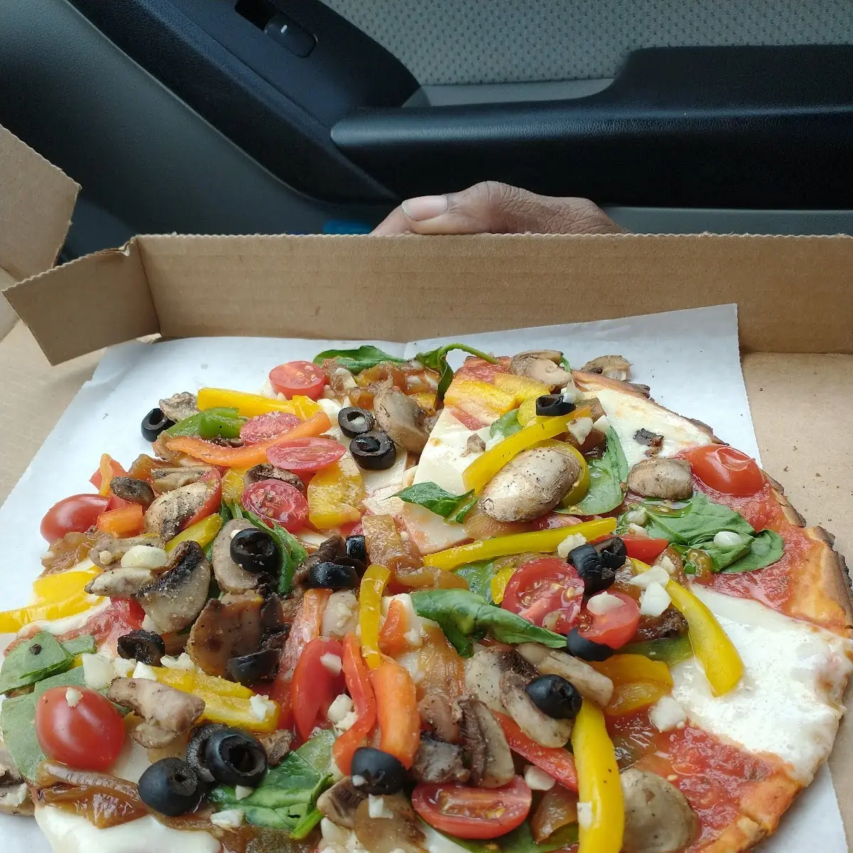 Veggie Pizza on Cauliflower Crust