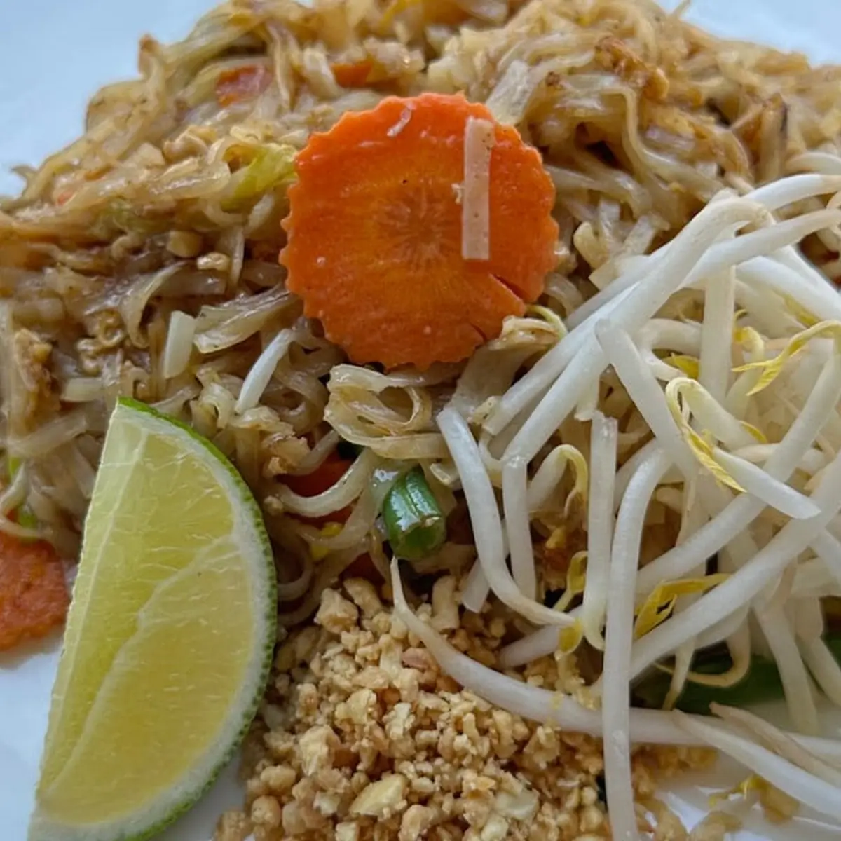 Chicken Pad Thai Lunch Special