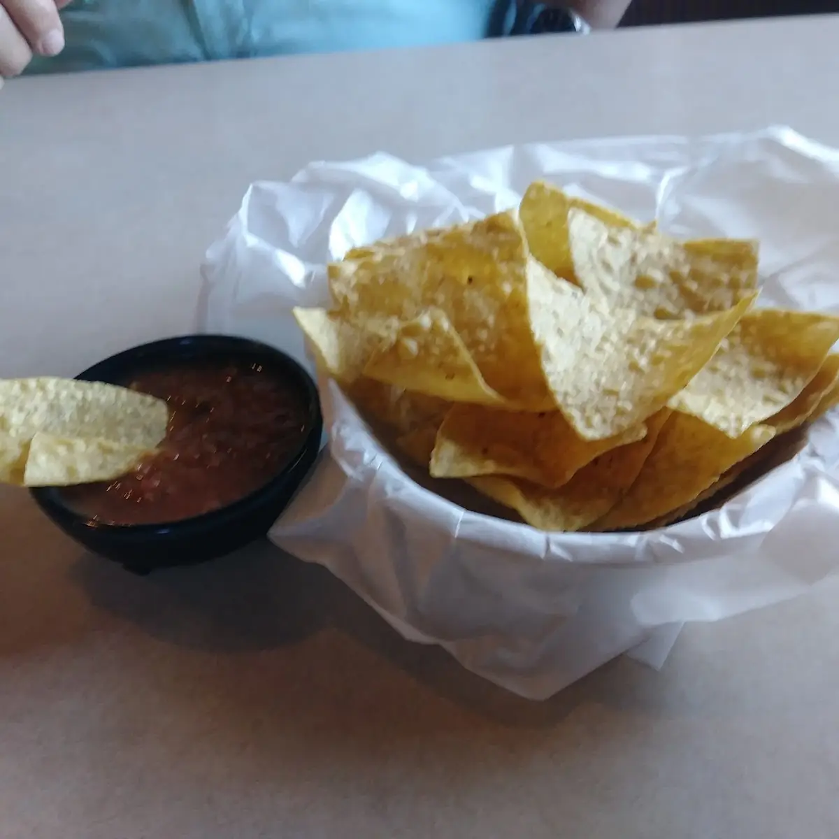 KIDS MAC AND QUESO