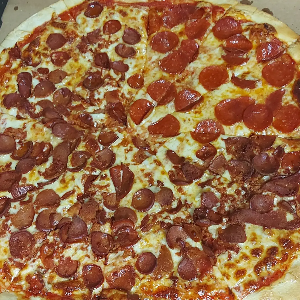 Pizza Pepperoni Y Chorizo
