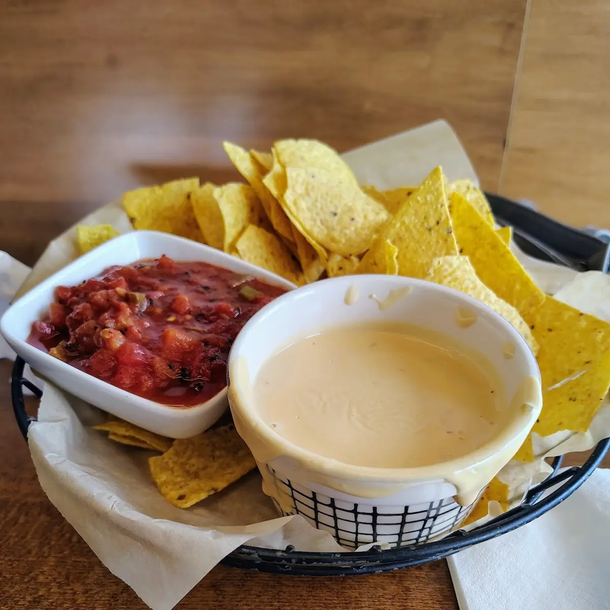 Chips & Queso