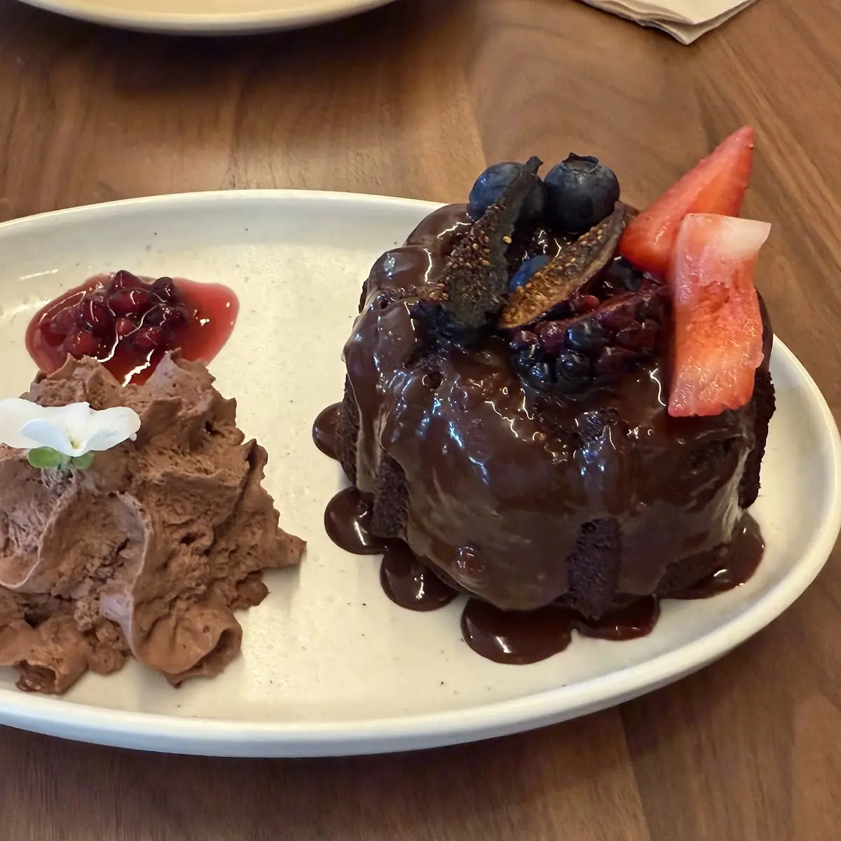 Chocolate Cake with Figs
