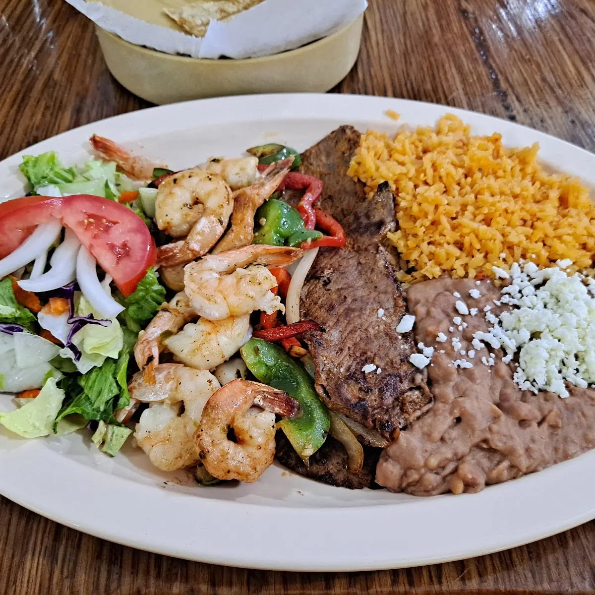 Mar Y Tierra Plate