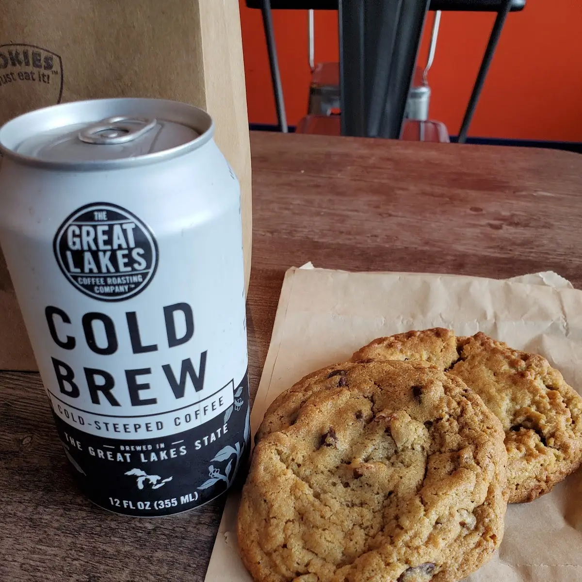 Chocolate Chip Cookie
