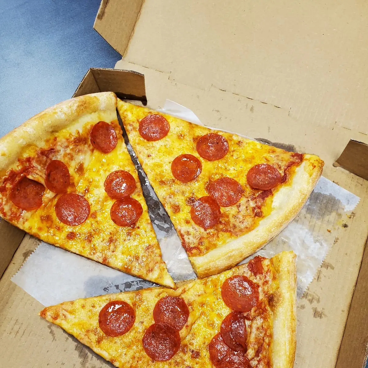Pepperoni Pizza Slice