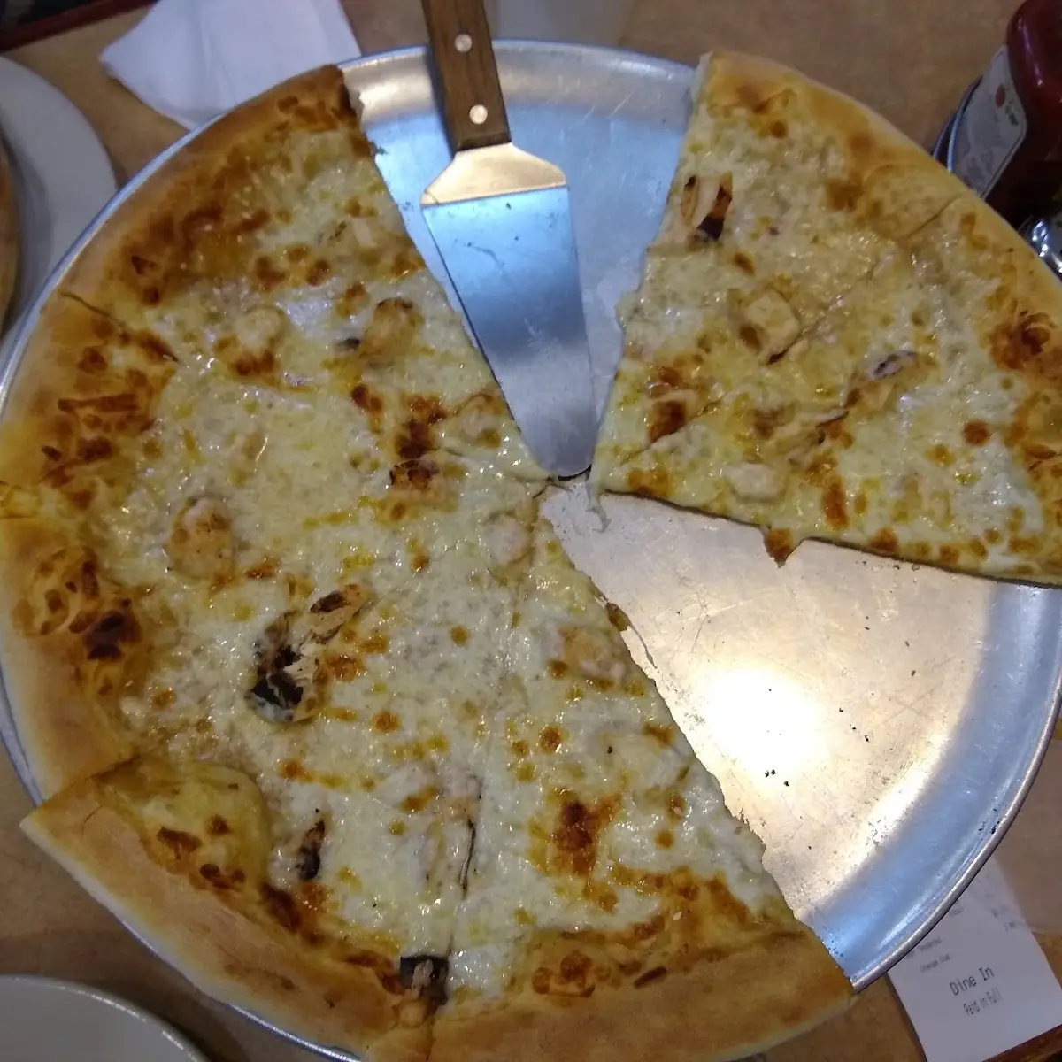 Garlic Chicken Pizza