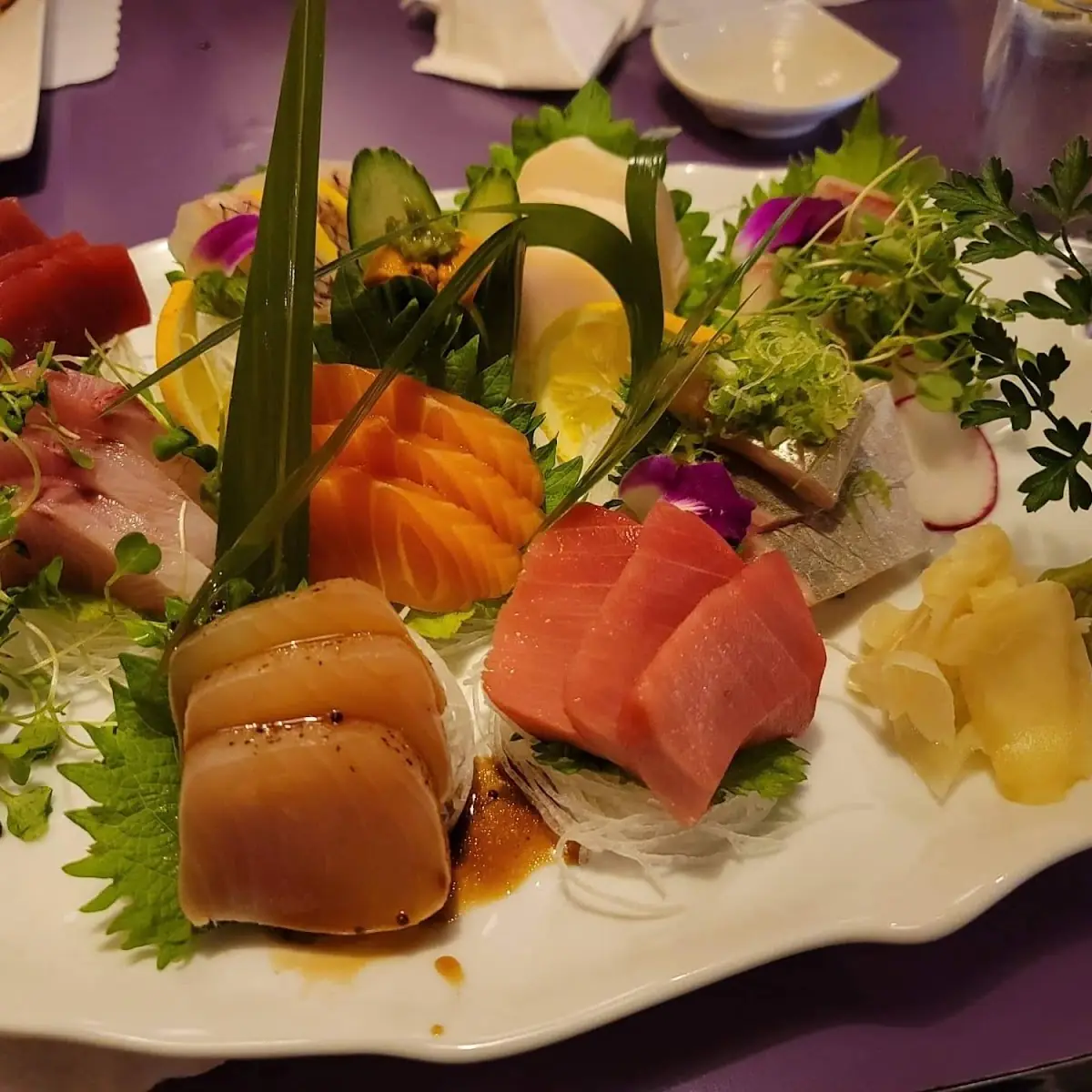 Assorted Sashimi Deluxe