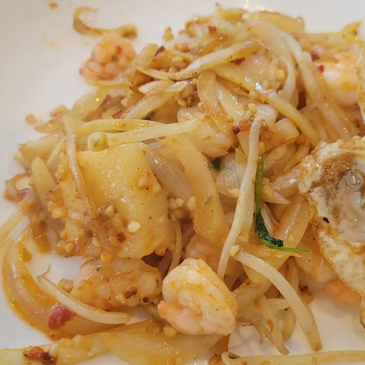 Grilled Shrimp Onions Garlic Pineapple & Bean Sprouts