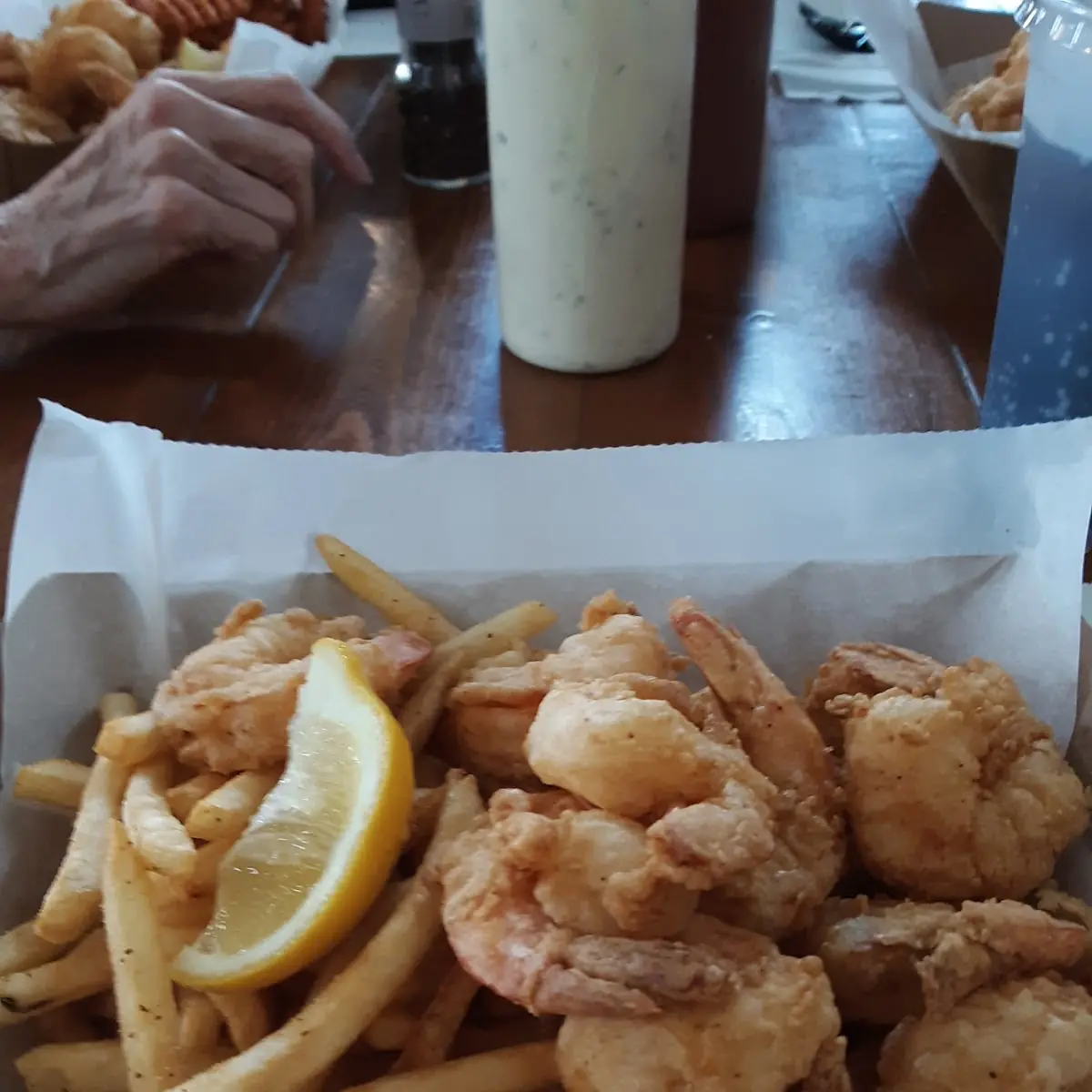 Fried Shrimp Basket with Fries