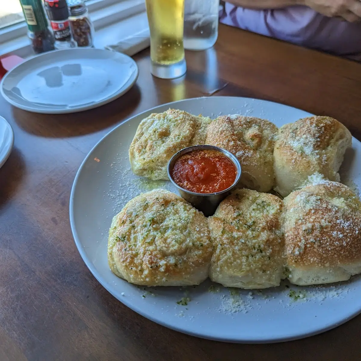 Garlic Knots 6 pcs