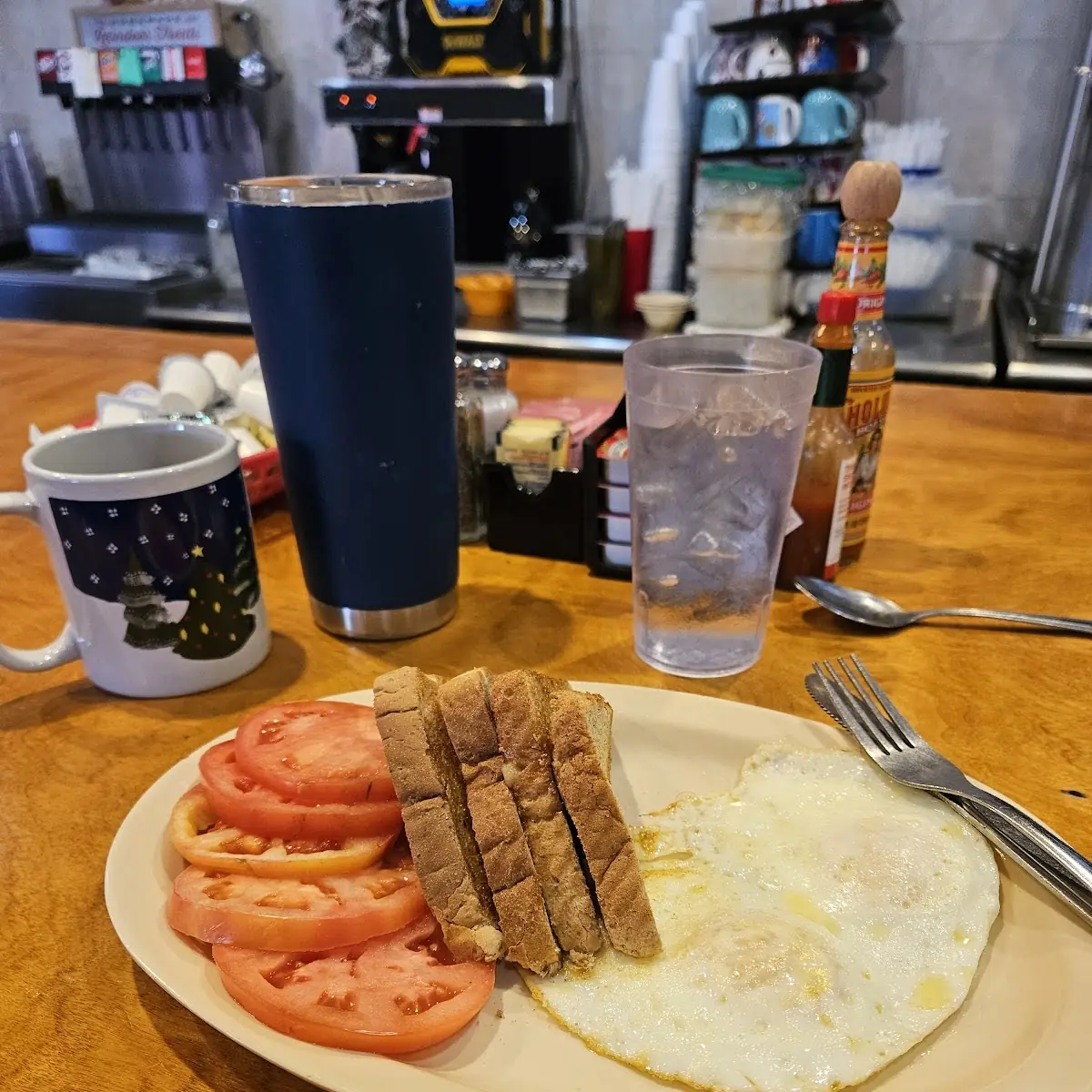 Eggs and Toast with Tomato Slices