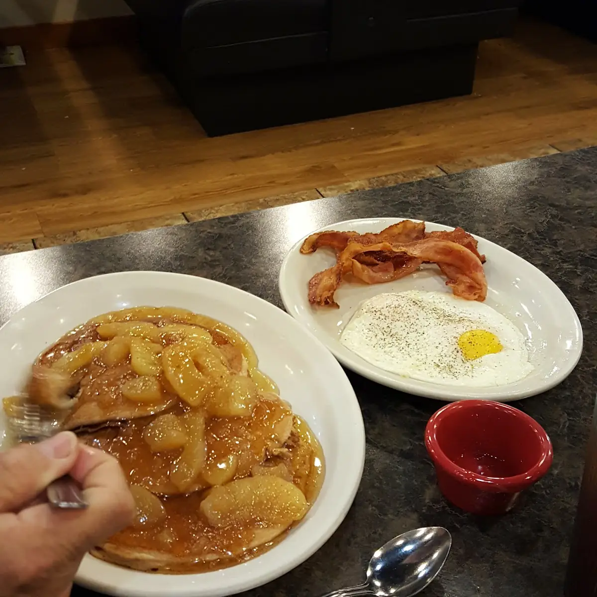 Apple Pie Pancakes