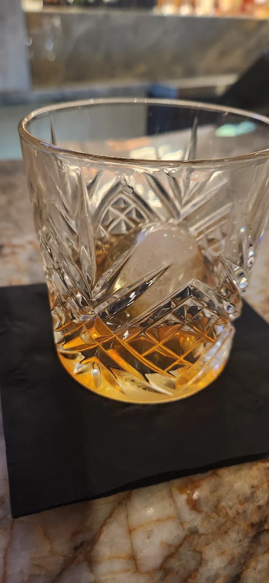 Black Fox Oaked Gin