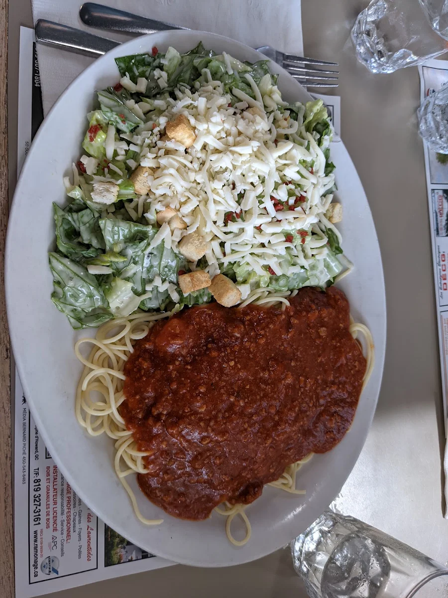 Spaghetti Et Salade César, Restaurant Le Fumet