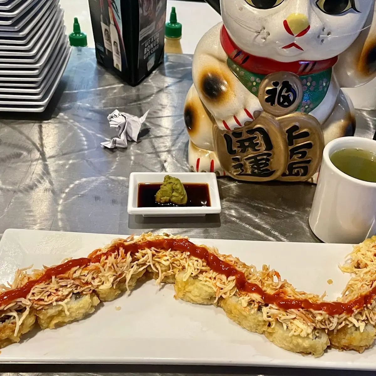 Bonney Lake Roll with Hot Green Tea