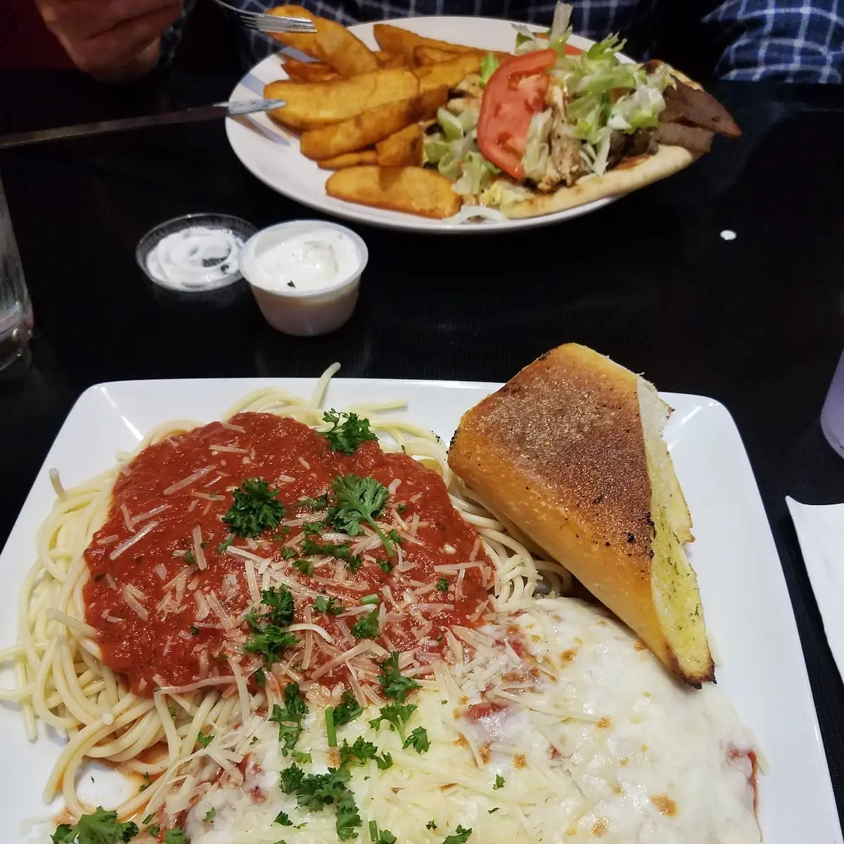 Spaghetti with Garlic Bread