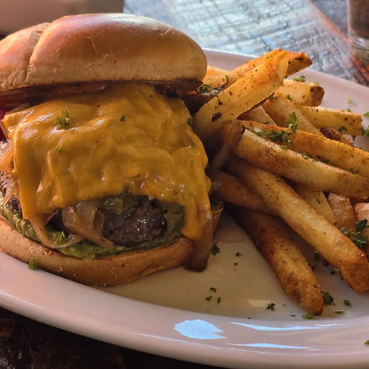 Jambo Bobcat Bite Green Chile Cheese Burger