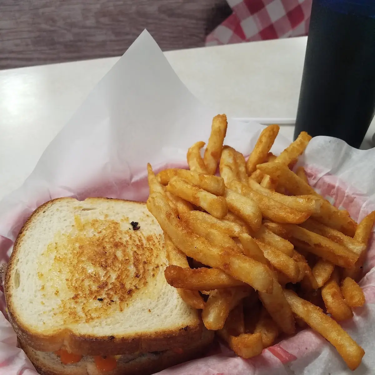 Grilled Cheese w Fries
