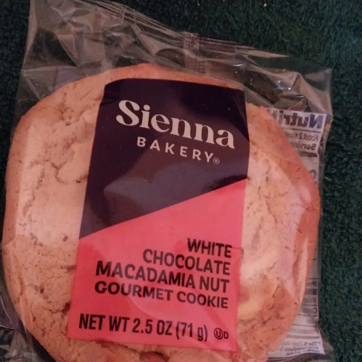 Chocolate Macadamia Nut Cookie