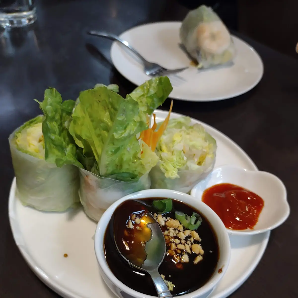 Fresh Spring Rolls with Dipping Sauce