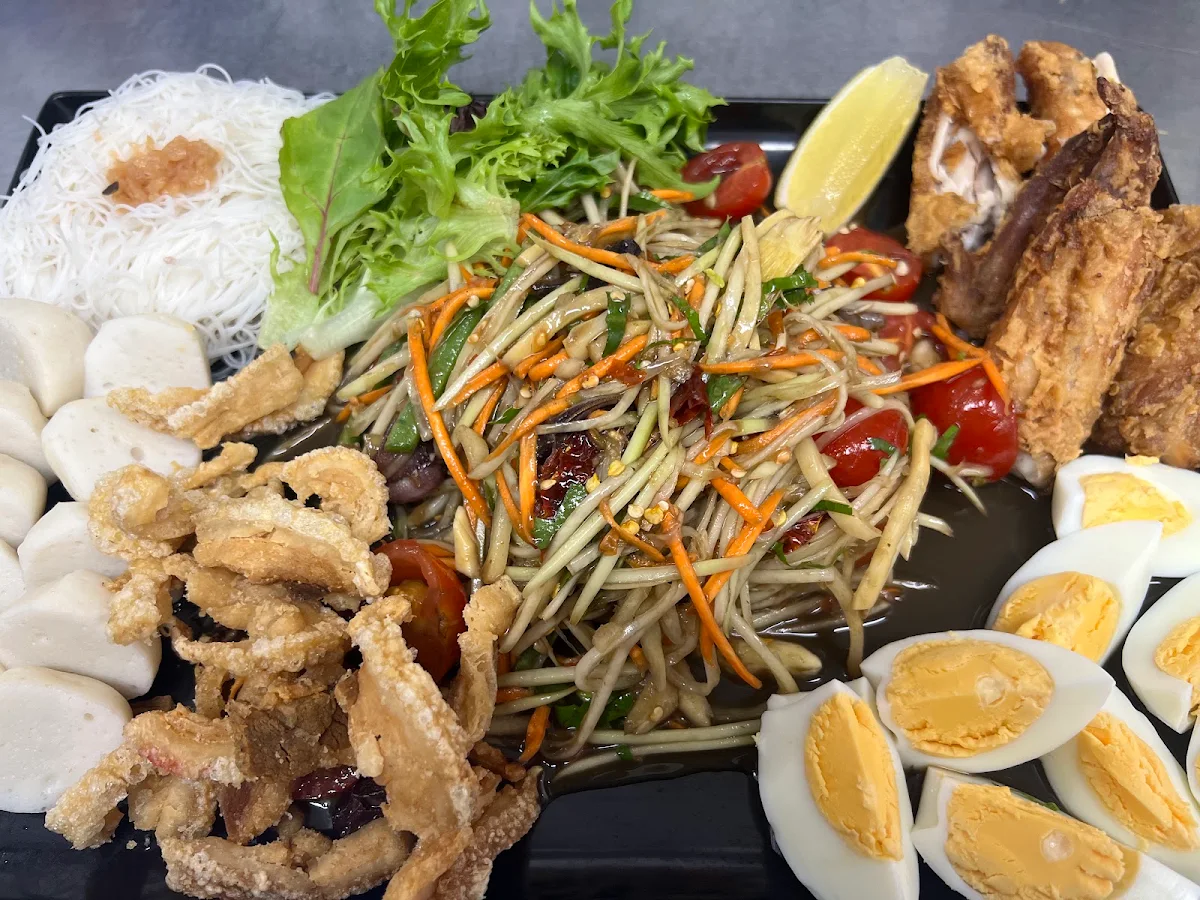 ตำถาดโชคชัย, Chok Chai Thai Restaurant