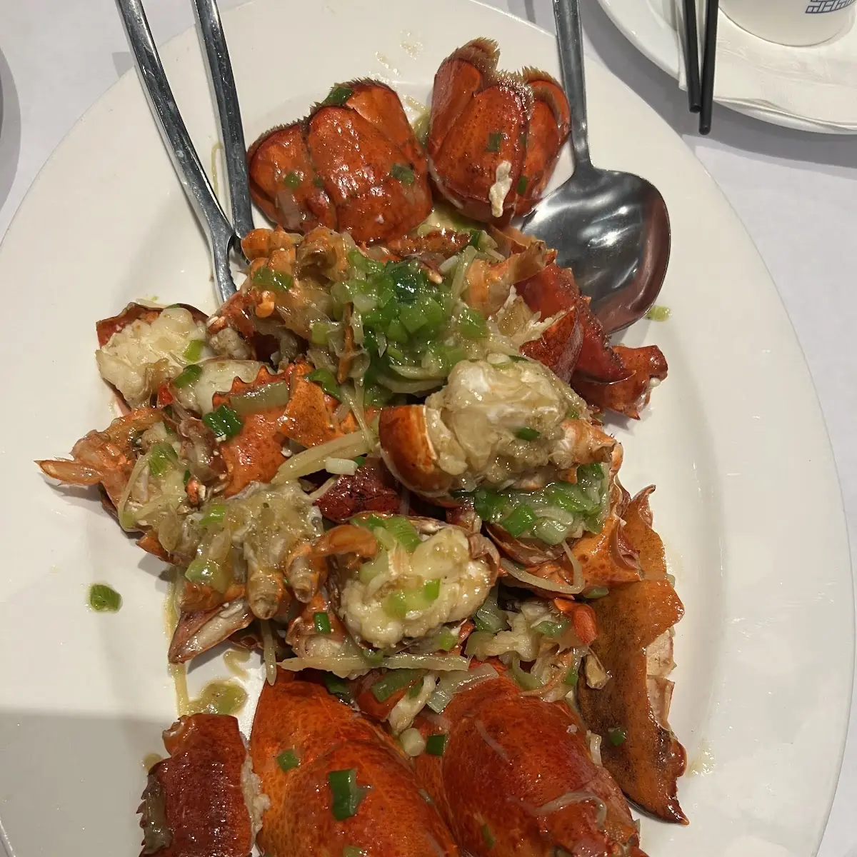 Crayfish and Frog in Chilli Sauce