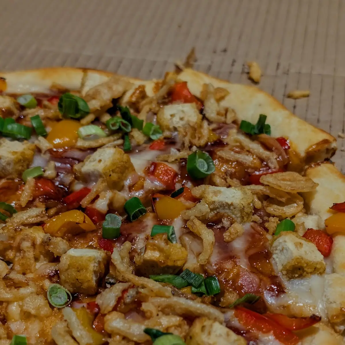 Vegan BBQ Chicken Pizza