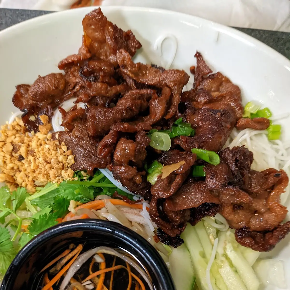 Bún Thịt Nướng Nem Nướng