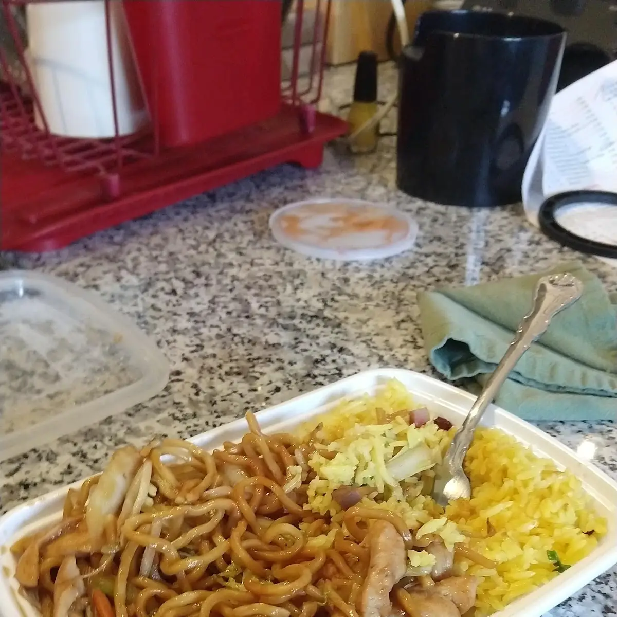 Chicken Lo Mein Combo