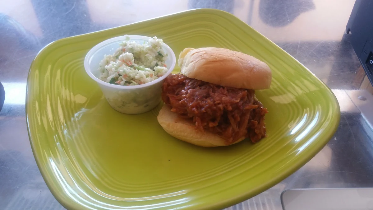 Pulled Pork BBQ Slider with Cole Slaw