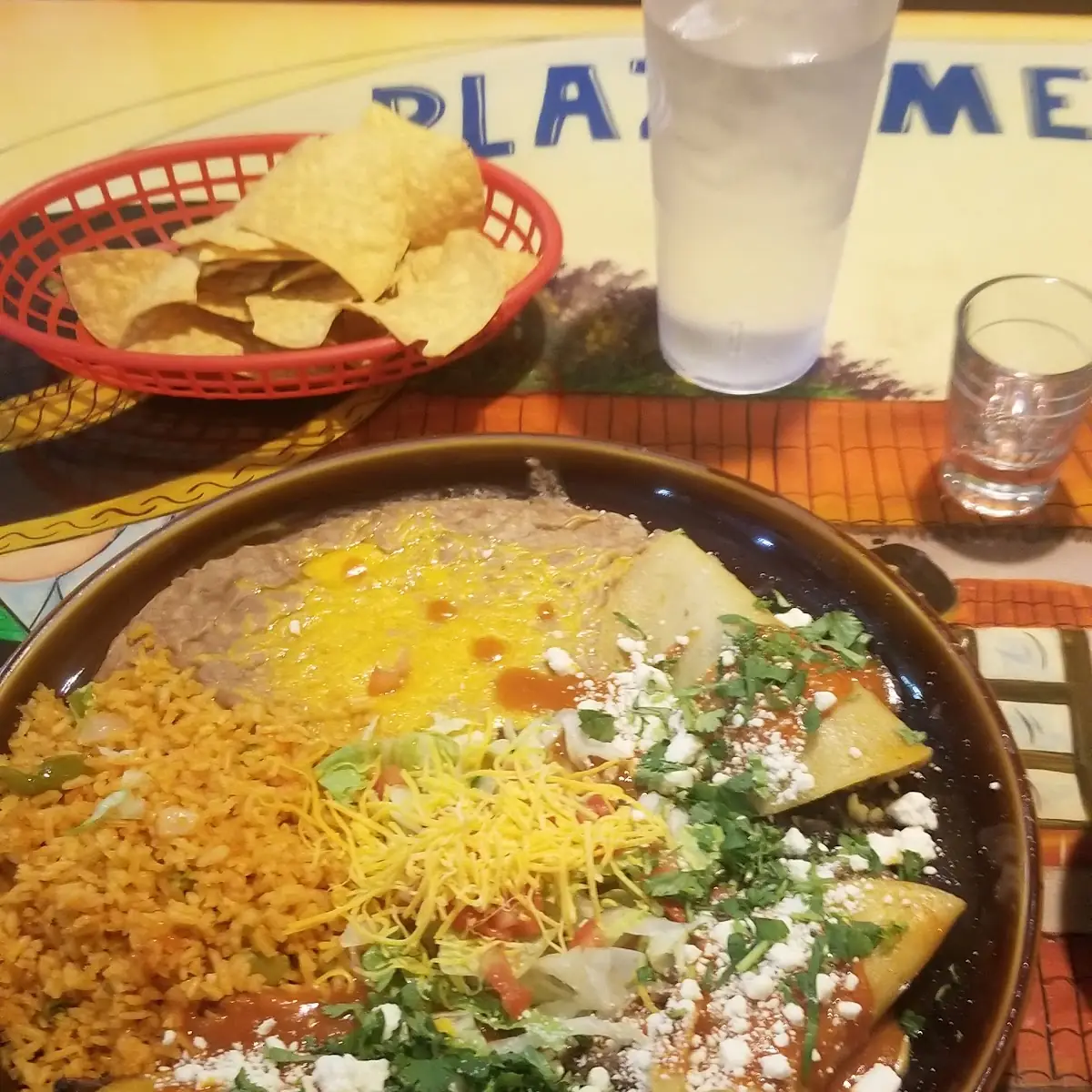 Ensalada de Tacos con Picadillo / Beef Taco Salad