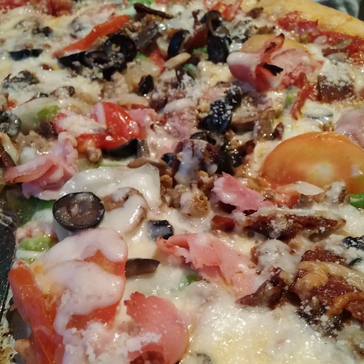 Mellow Mushroom Pizza