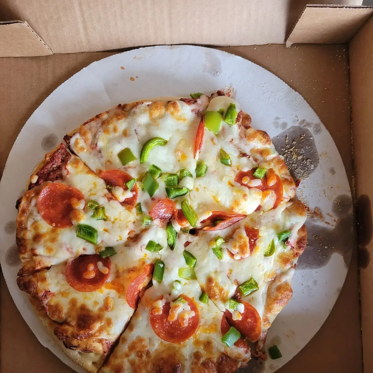 Small Pizza Pepperoni and Green Pepper