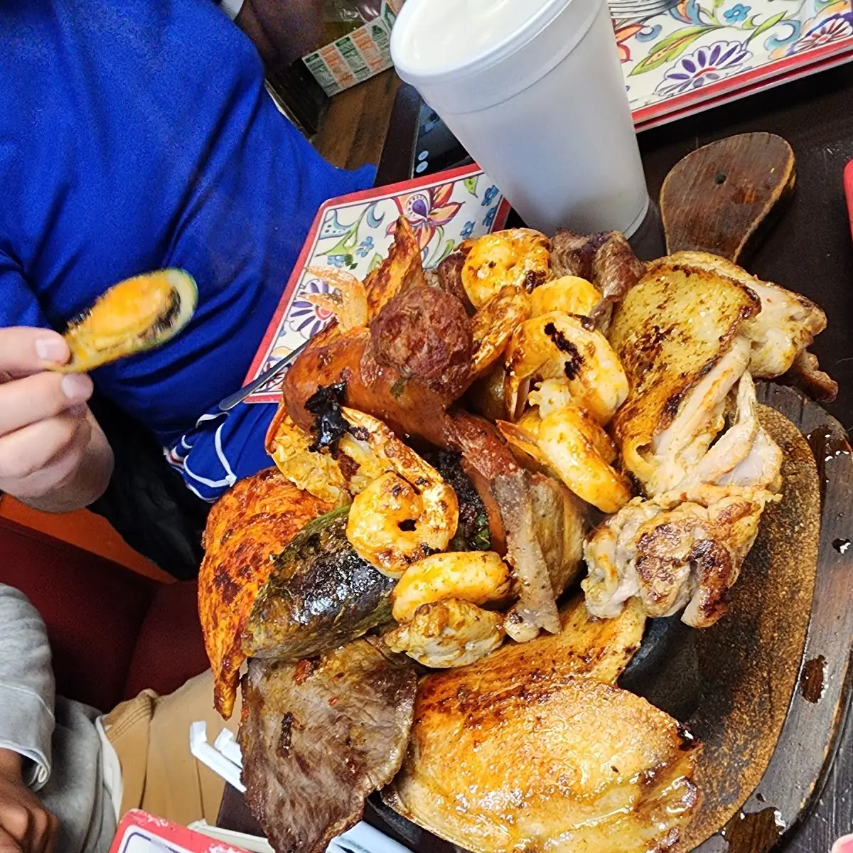 Molcajete Mixto