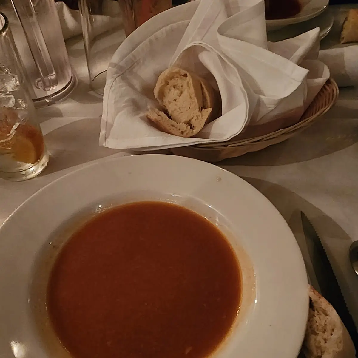 Tomato Garlic Soup Quart