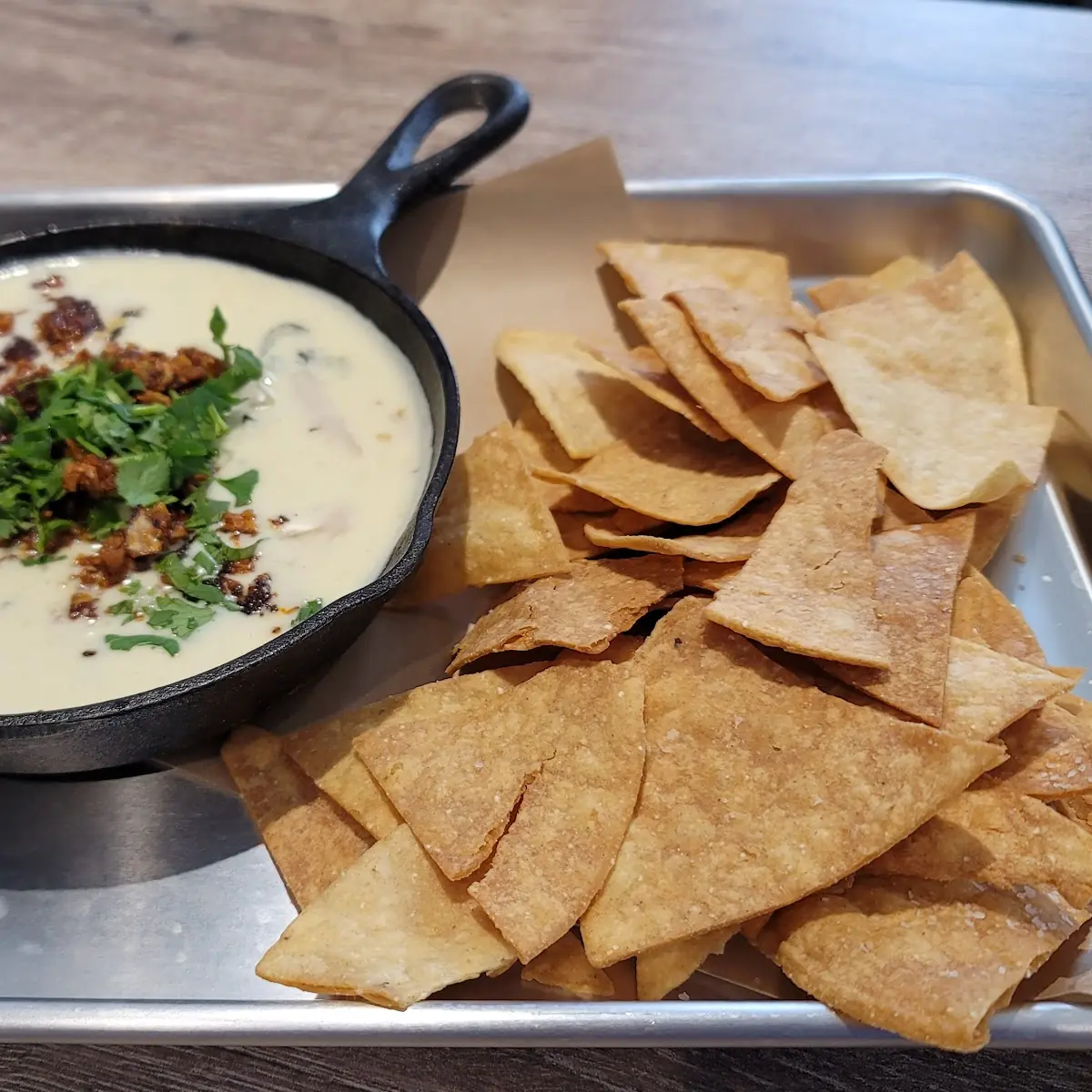 Queso Fundido Con Chorizo