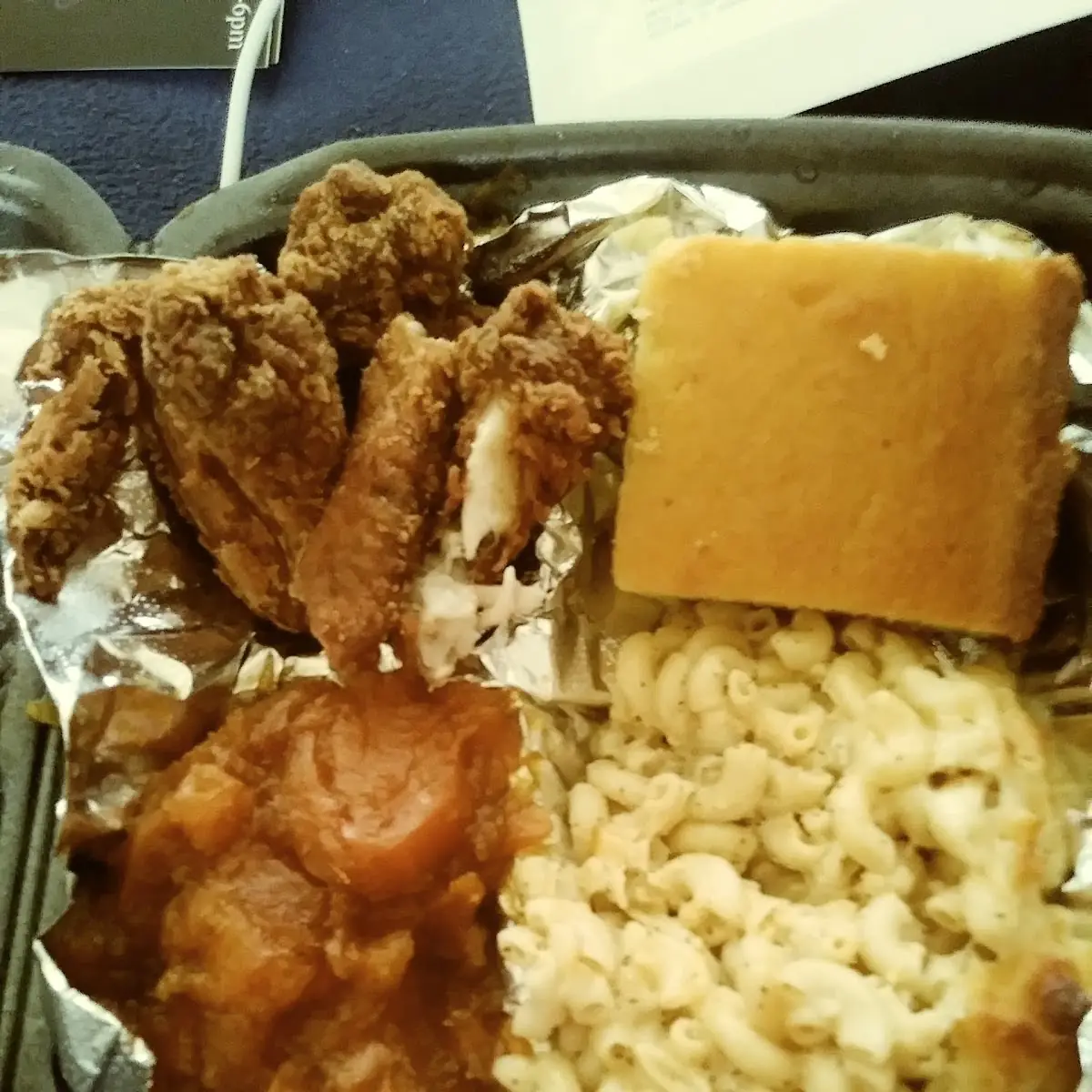 Mac & Cheese Fried Chicken & Sweet Potatoes with Cornbread