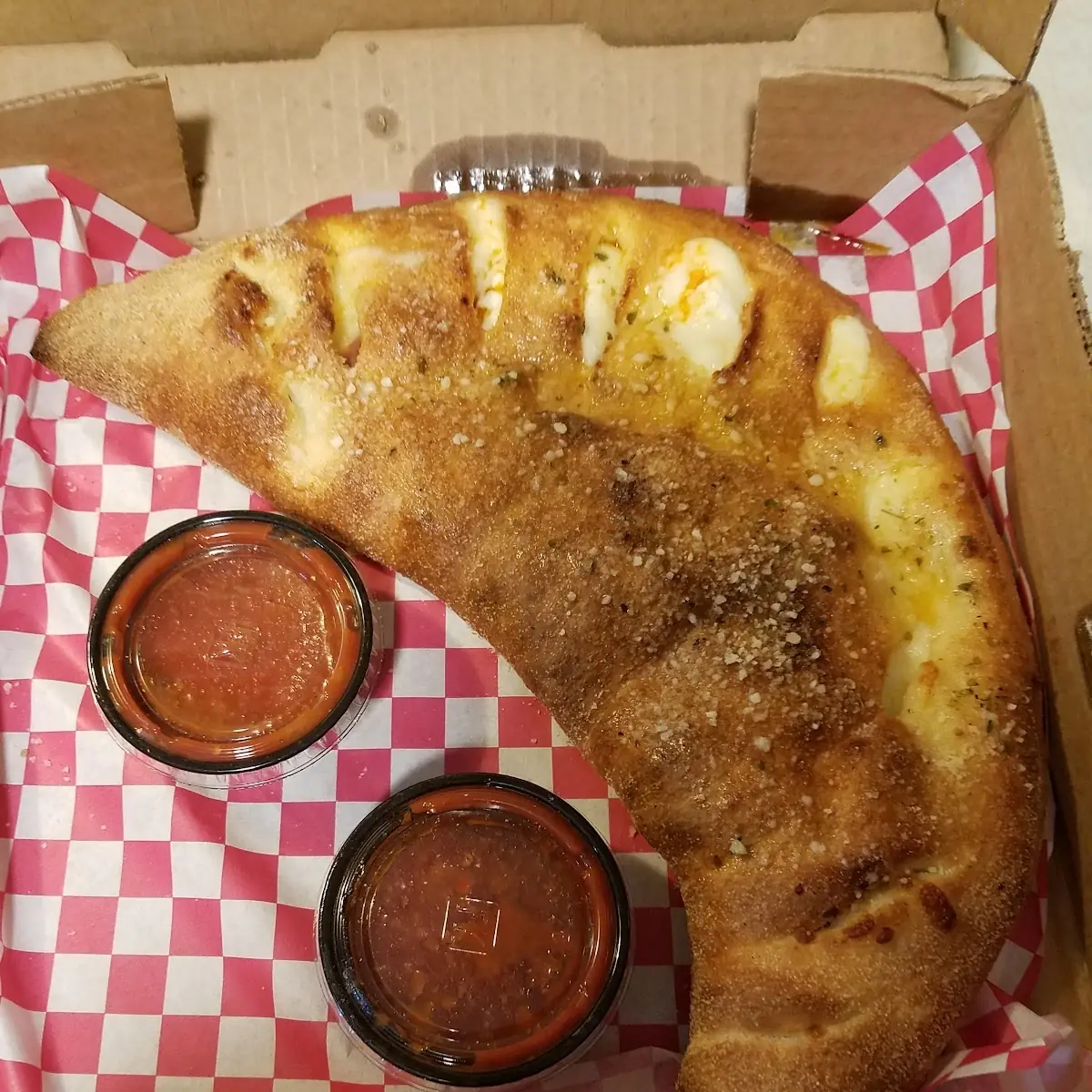 Cheese Lovers Calzone Large