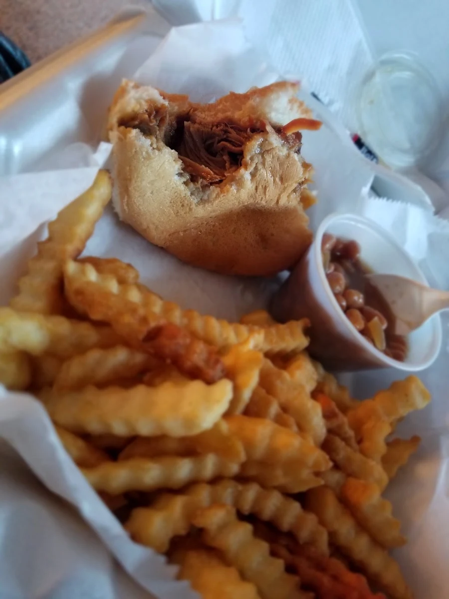 Pulled Pork Sandwich Basket
