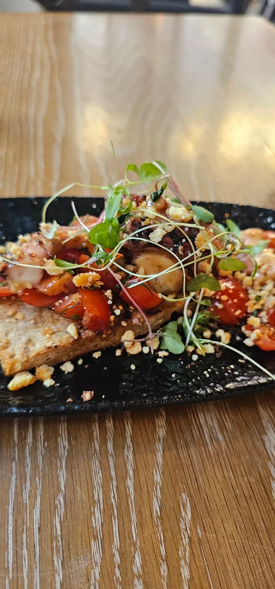 Walleye Tartare Our Rooftop And, Bistro Hortus
