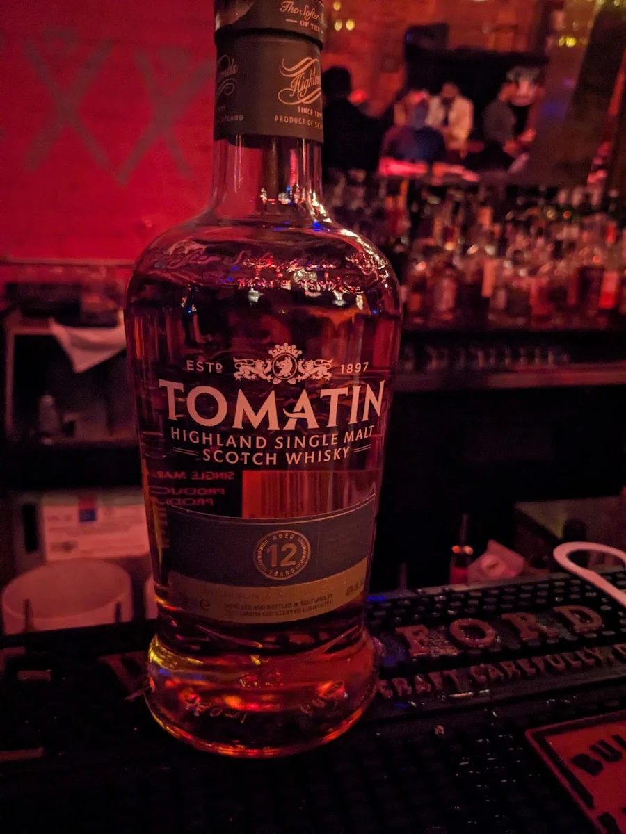 Manhattan, CC Lounge and Whisky Bar